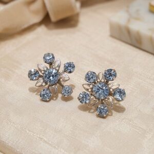 Vintage Silver Tone Blue Rhinestone Flower Clip on Screw Back Earrings Cocktail